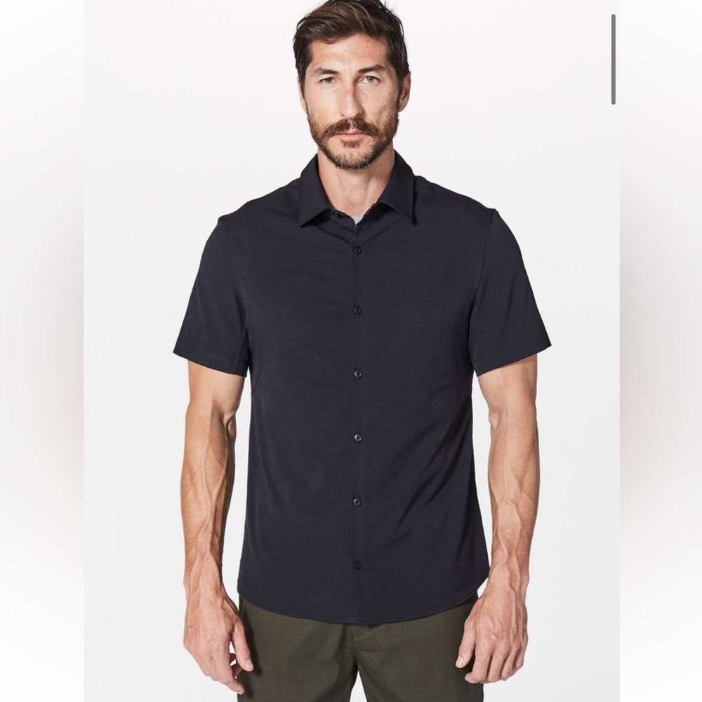 lululemon Airing Easy Short Sleeve Buttondown Black Size XL
